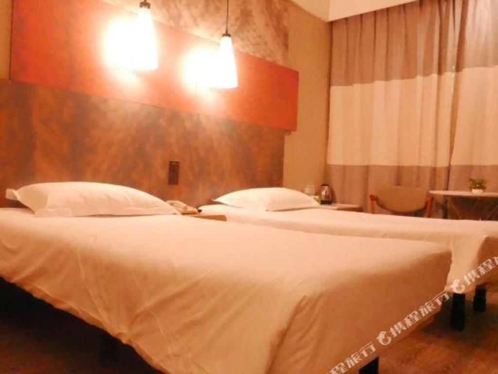 Ibis Nanchang Zhongshan Road Pedestrian Street Hotel Exterior photo