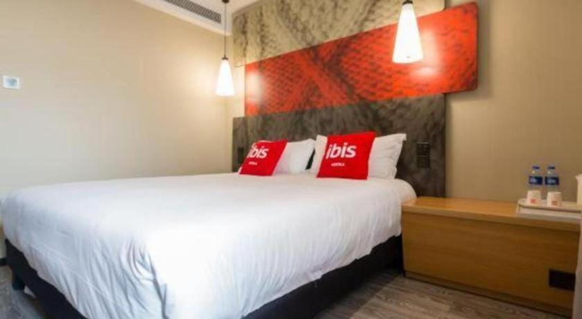 Ibis Nanchang Zhongshan Road Pedestrian Street Hotel Exterior photo
